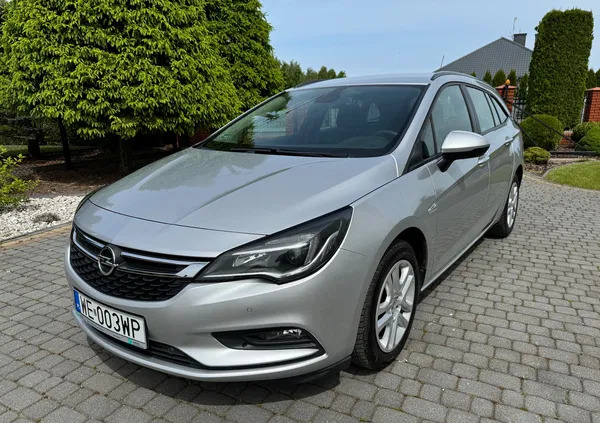 mazowieckie Opel Astra cena 42900 przebieg: 139000, rok produkcji 2019 z Pajęczno